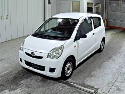 Daihatsu MIRA  с аукциона в Японии