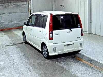 Daihatsu MOVE  с аукциона в Японии