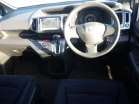 Honda STEP WAGON лот № 8011 оценка 3.5  с аукциона в Японии 2