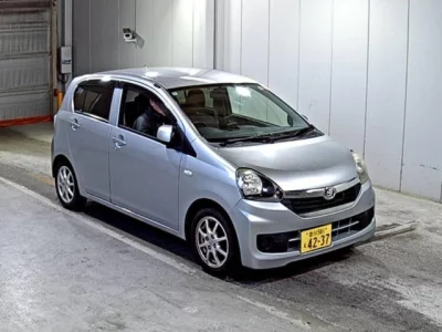 Daihatsu MIRA E S
