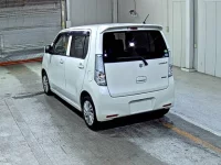 Suzuki WAGON R лот № 8642 оценка 3.5  с аукциона в Японии 1