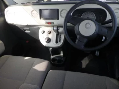 Daihatsu MIRA  с аукциона в Японии