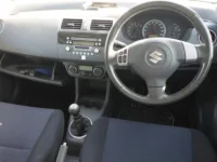 Suzuki SWIFT лот № 8503 оценка R  с аукциона в Японии 2