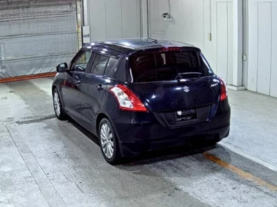 Suzuki SWIFT  с аукциона в Японии