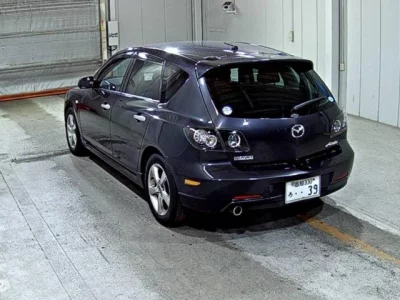 Mazda AXELA  с аукциона в Японии