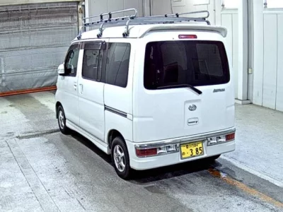 Daihatsu Atrai Wagon  с аукциона в Японии