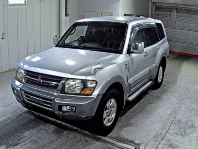 Mitsubishi PAJERO