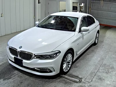 BMW 5-Series  с аукциона в Японии