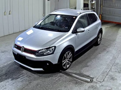 Volkswagen CROSS POLO