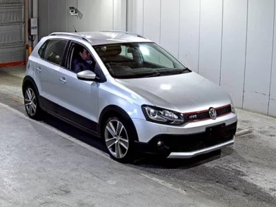 Volkswagen CROSS POLO