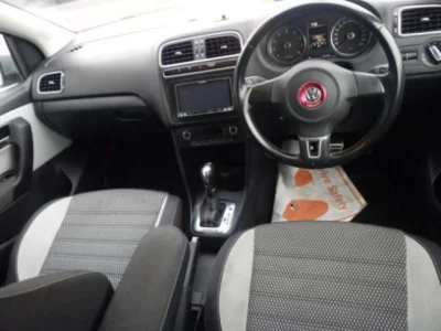 Volkswagen CROSS POLO