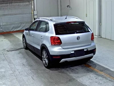 Volkswagen CROSS POLO