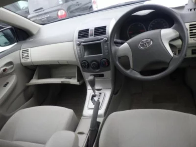 Toyota COROLLA AXIO  с аукциона в Японии