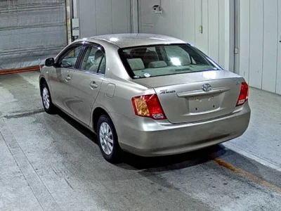 Toyota COROLLA AXIO  с аукциона в Японии