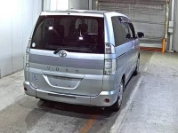 Toyota VOXY лот № 5947 оценка R  с аукциона в Японии 4