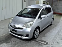 Toyota RACTIS лот № 5933 оценка 3.5  с аукциона в Японии 3