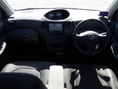 Toyota FUNCARGO  с аукциона в Японии