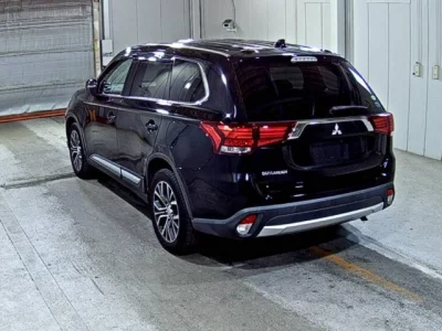 Mitsubishi OUTLANDER  с аукциона в Японии