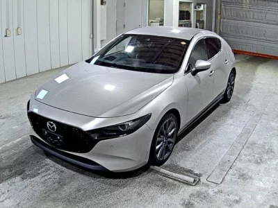 Mazda MAZDA3  с аукциона в Японии