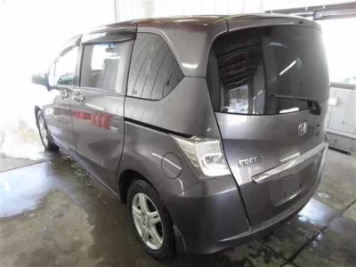 Honda FREED  с аукциона в Японии