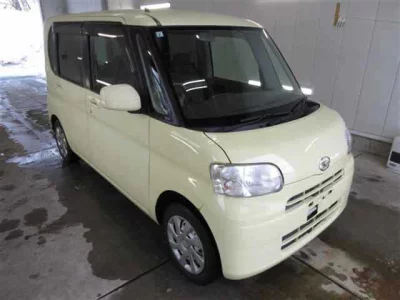Daihatsu TANTO  с аукциона в Японии