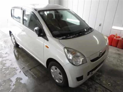 Daihatsu MIRA  с аукциона в Японии
