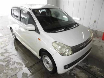 Daihatsu MIRA  с аукциона в Японии