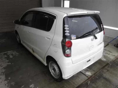 Daihatsu MIRA  с аукциона в Японии