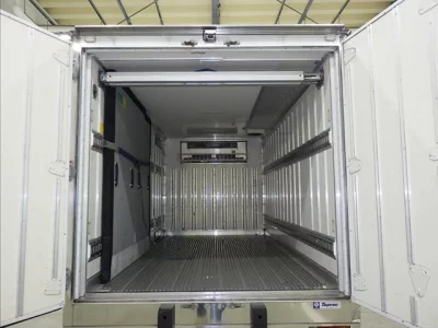 Hino DUTRO  с аукциона в Японии