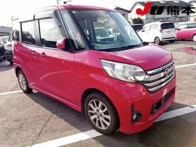 Nissan DAYZ ROOX  с аукциона в Японии