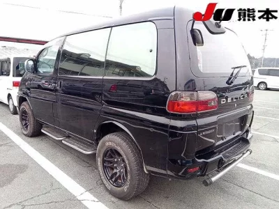 Mitsubishi DELICA