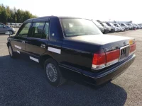 Toyota CROWN COMFORT лот № 26694 оценка 3  с аукциона в Японии 4