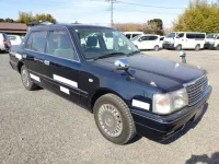 Toyota CROWN COMFORT лот № 26694 оценка 3  с аукциона в Японии 1