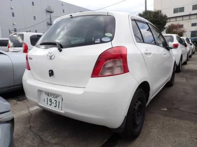 Toyota VITZ  с аукциона в Японии