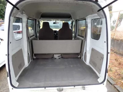 Nissan CLIPPER VAN