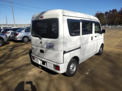 Nissan CLIPPER VAN