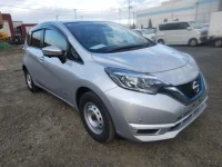 Nissan NOTE лот № 24570 оценка 3.5  с аукциона в Японии 1