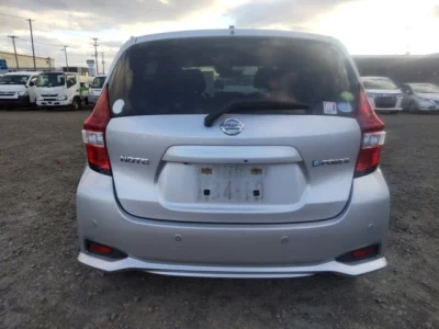 Nissan NOTE  с аукциона в Японии