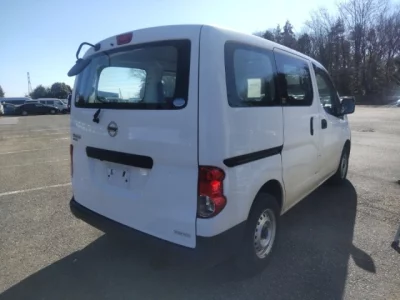 Nissan NV200