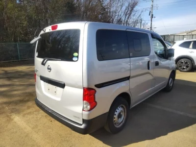 Nissan NV200