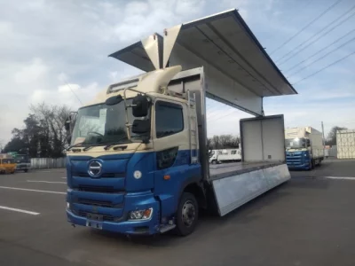 Hino PROFIA  с аукциона в Японии