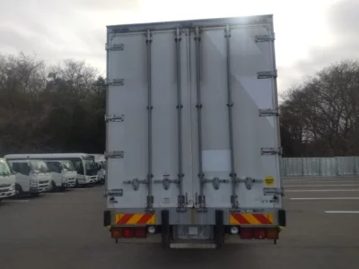 Hino PROFIA  с аукциона в Японии