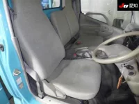 Toyota DYNA лот № 8011 оценка 4  с аукциона в Японии 5