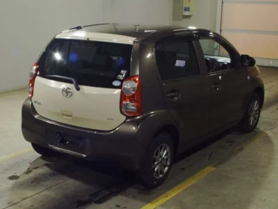 Toyota PASSO  с аукциона в Японии