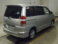 Toyota NOAH лот № 14 оценка 3  с аукциона в Японии 1