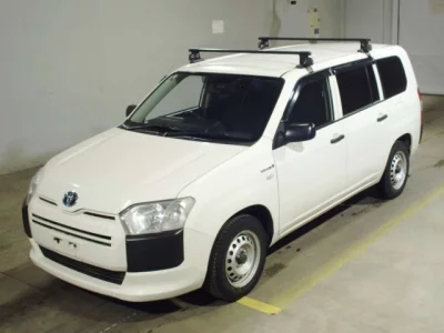 Toyota SUCCEED  с аукциона в Японии