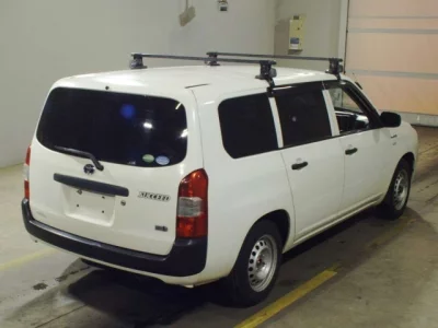 Toyota SUCCEED  с аукциона в Японии