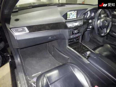 Mercedes-Benz E CLASS WAGON