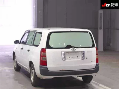 Toyota SUCCEED  с аукциона в Японии