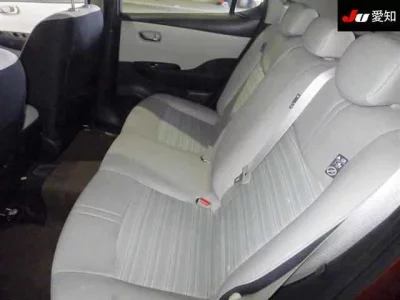 Nissan LEAF  с аукциона в Японии